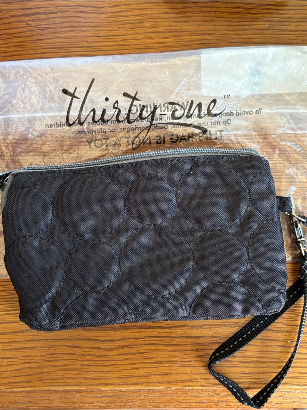 Thirty-One Quilted Wristlet Clutch in Black